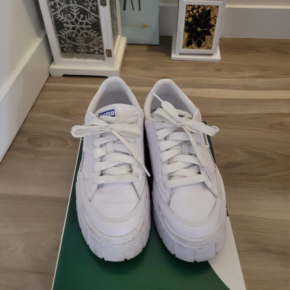 Puma Genuine Leather Women  Sneakers - Picture 3 of 4